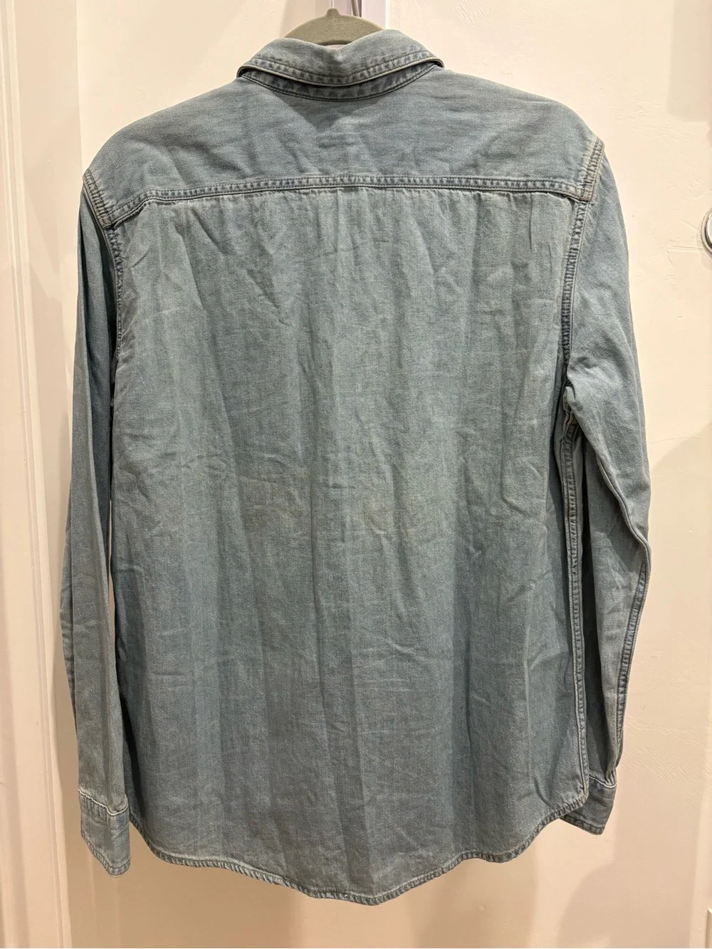 Levi's Men's Light Wash Denim Button-Down Shirt